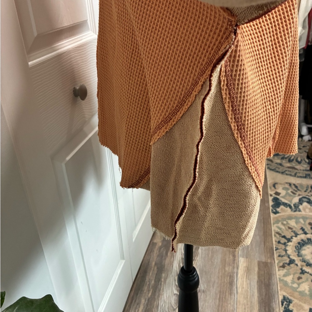 POL Orange V-Neck Waffle Knit Sweater with Airy Knit - Picture 5 of 7